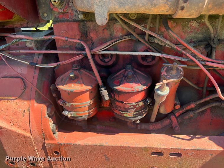 image for item NA9165 1964 International Harvester F806  tractor