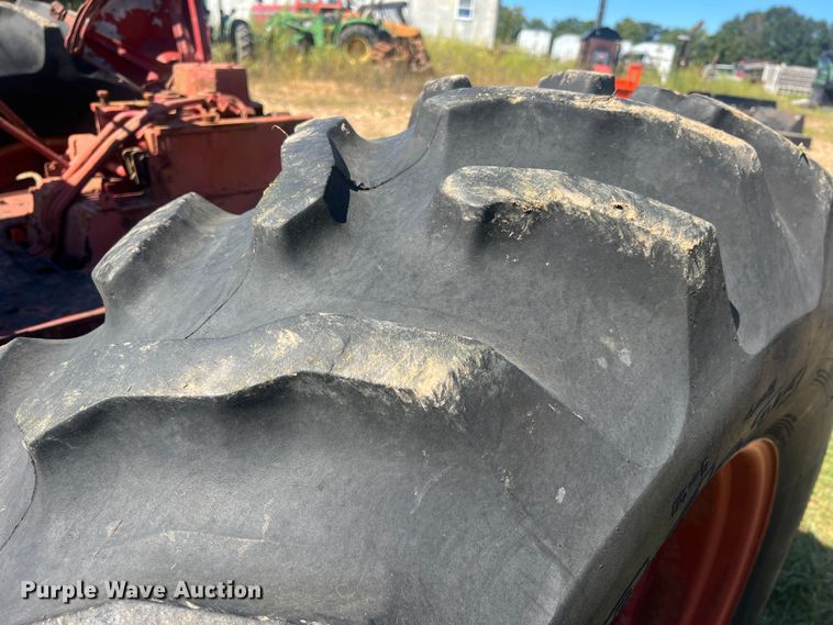 image for item NA9165 1964 International Harvester F806  tractor