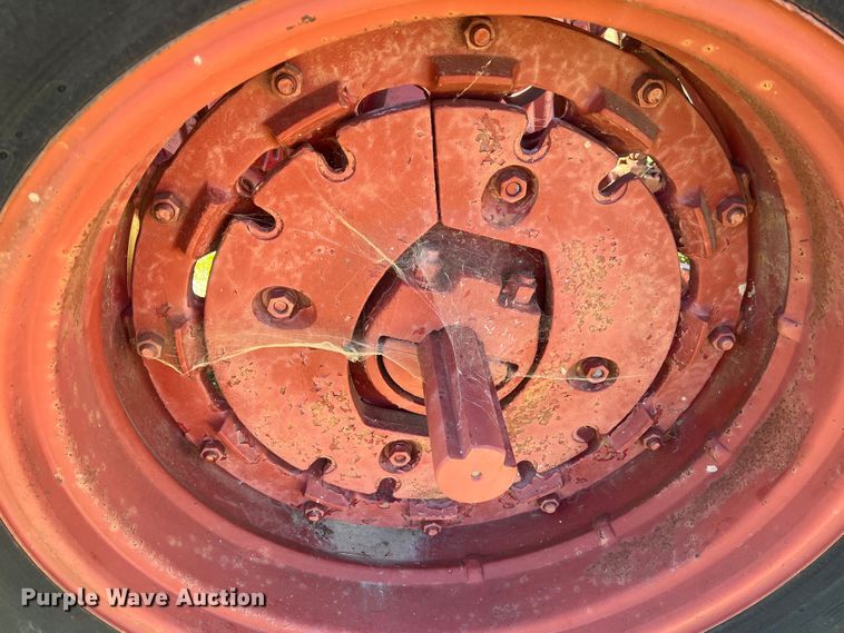 image for item NA9165 1964 International Harvester F806  tractor