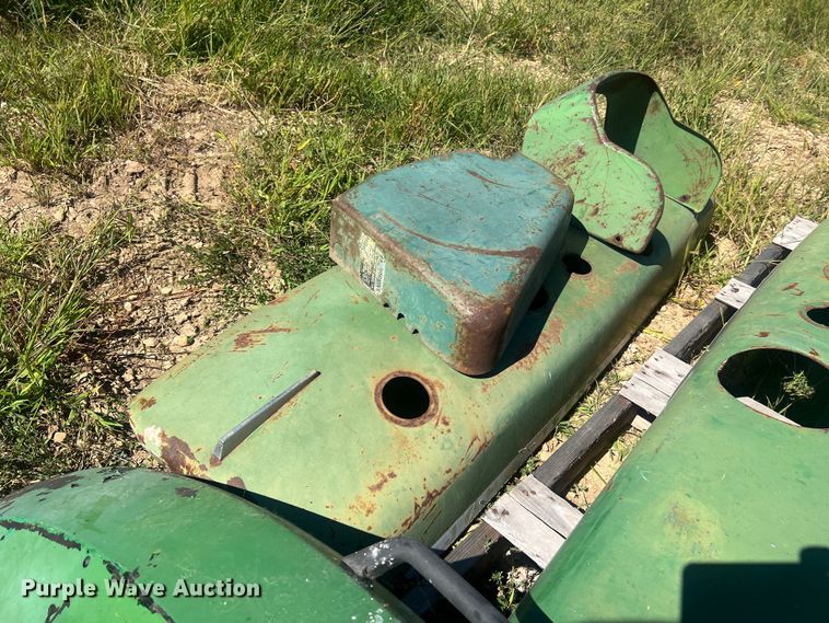 image for item NA9167 Tractor parts