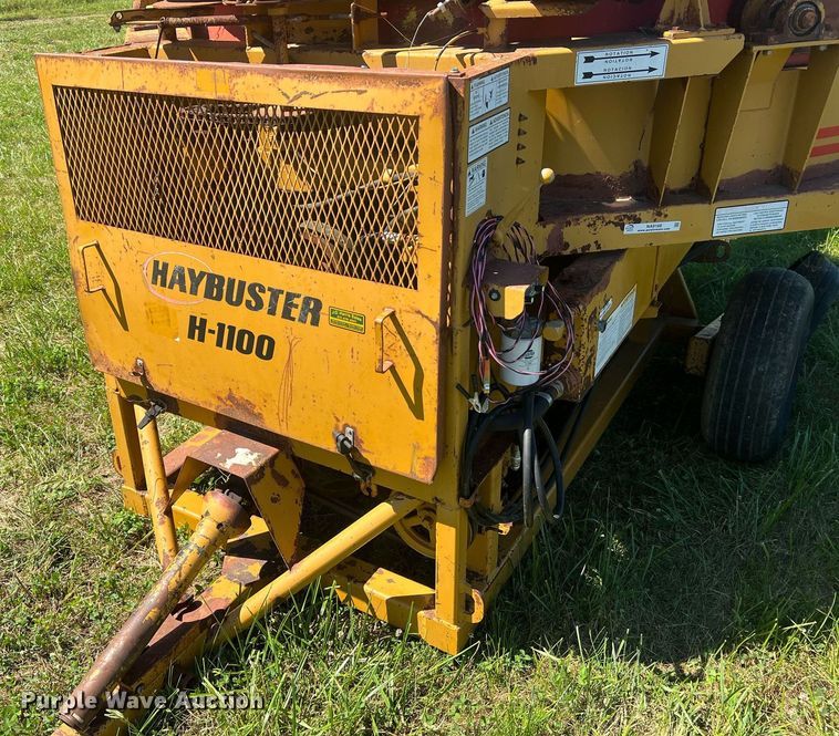 image for item NA9168 HayBuster H-100  bale processor