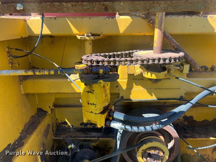 image for item NA9168 HayBuster H-100  bale processor