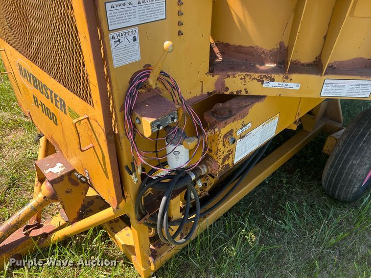 image for item NA9168 HayBuster H-100  bale processor