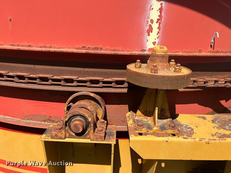 image for item NA9168 HayBuster H-100  bale processor