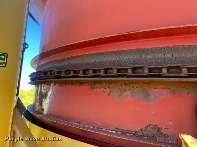 image for item NA9168 HayBuster H-100  bale processor