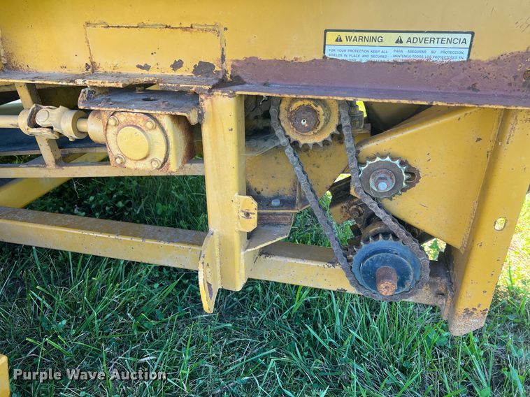 image for item NA9168 HayBuster H-100  bale processor