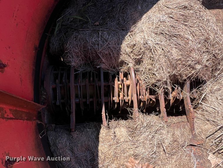 image for item NA9168 HayBuster H-100  bale processor