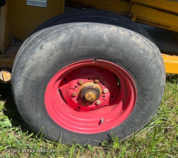 image for item NA9168 HayBuster H-100  bale processor