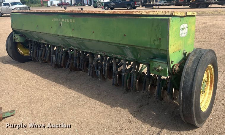 image for item NM9446 John Deere grain drill