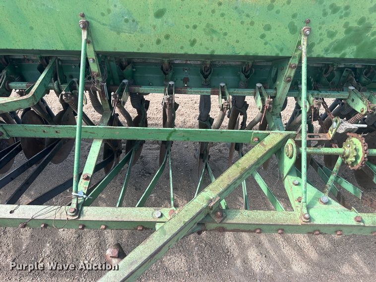 image for item NM9446 John Deere grain drill