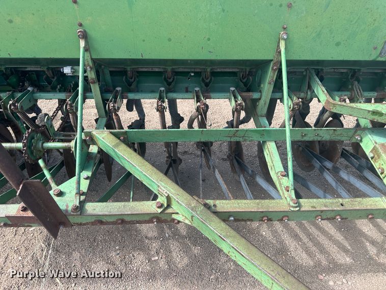 image for item NM9446 John Deere grain drill
