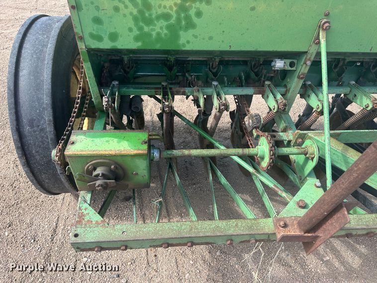 image for item NM9446 John Deere grain drill