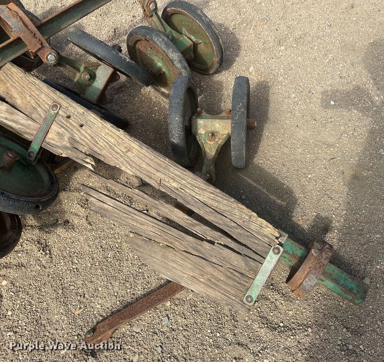 image for item NM9446 John Deere grain drill