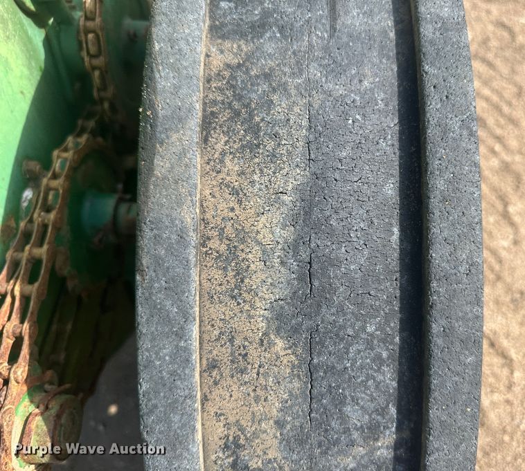 image for item NM9446 John Deere grain drill