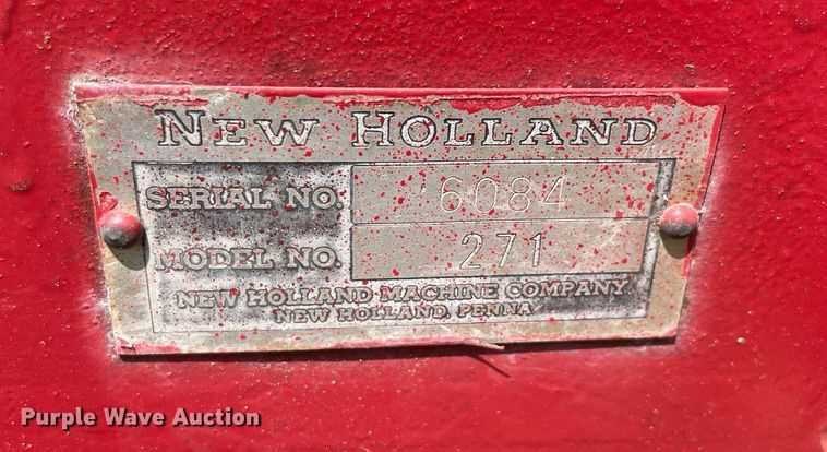 image for item NT9524 New Holland Hayliner 271  small square baler