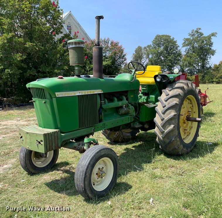 image for item NT9525 1968 John Deere 4020  tractor
