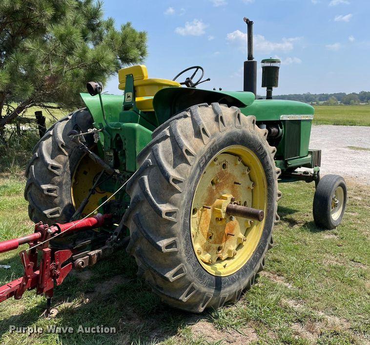image for item NT9525 1968 John Deere 4020  tractor
