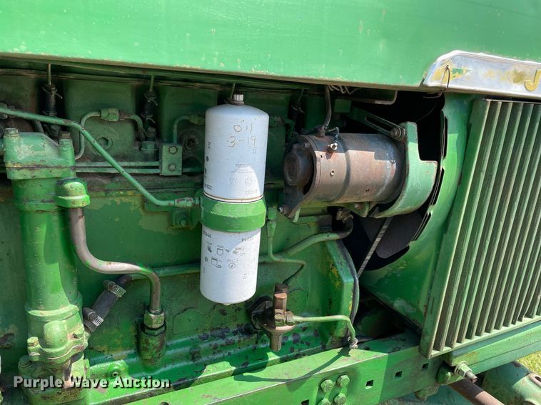 image for item NT9525 1968 John Deere 4020  tractor