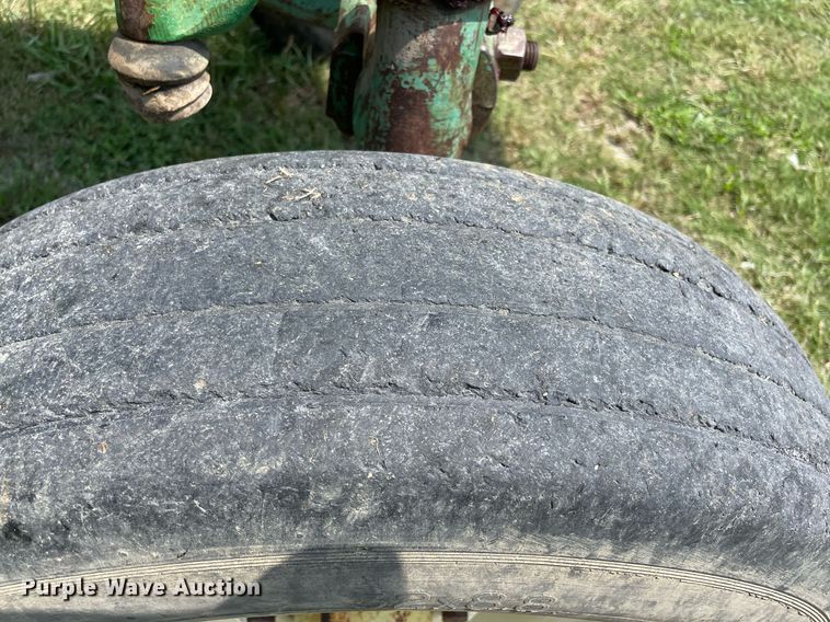 image for item NT9525 1968 John Deere 4020  tractor