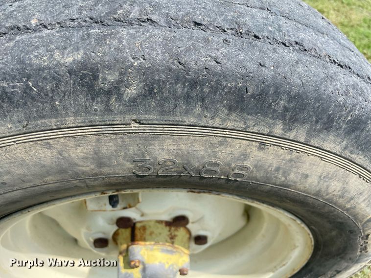 image for item NT9525 1968 John Deere 4020  tractor