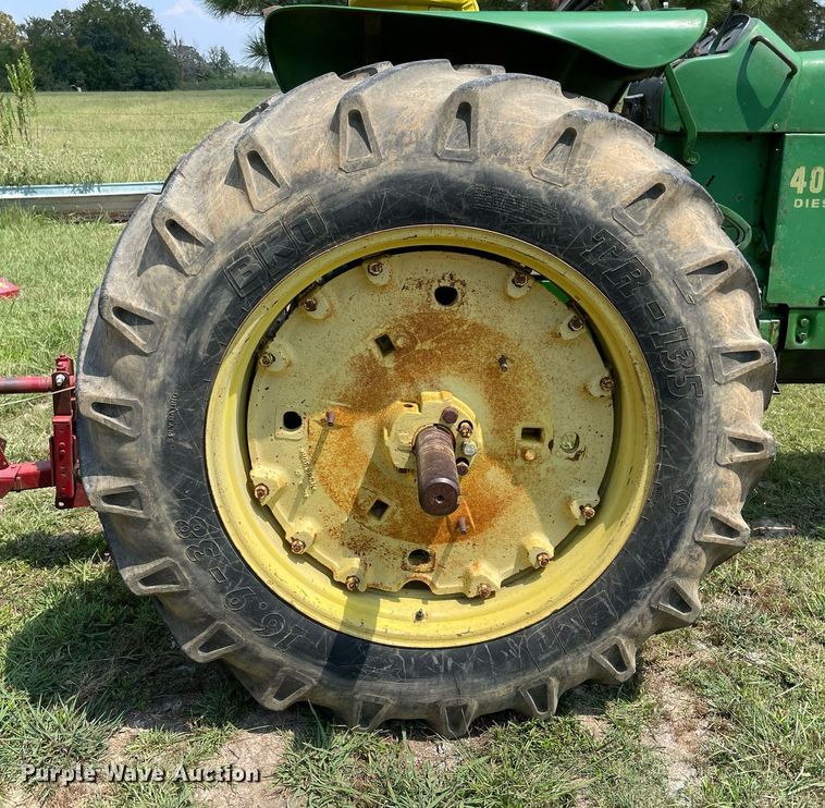 image for item NT9525 1968 John Deere 4020  tractor