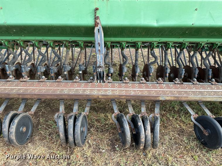 image for item NX9725 John Deere 8200  grain drill