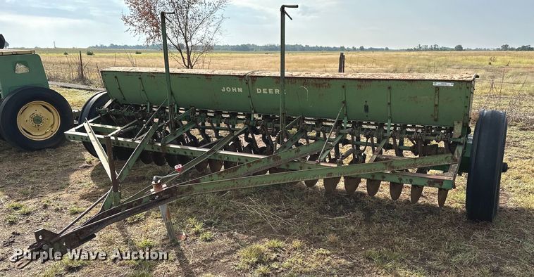 image for item NX9726 John Deere DRA  grain drill