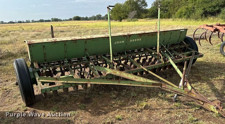 image for item NX9726 John Deere DRA  grain drill