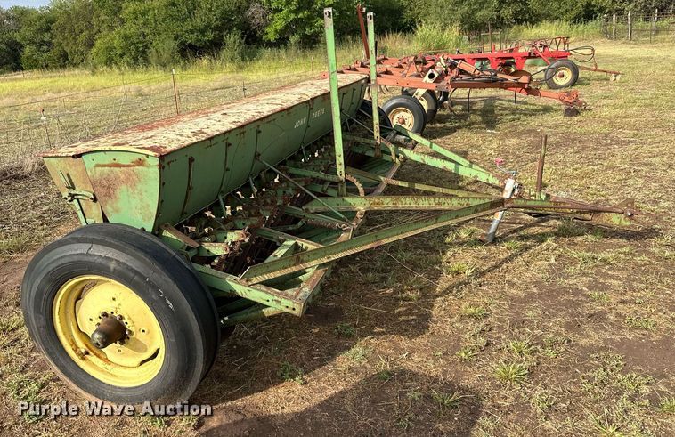 image for item NX9726 John Deere DRA  grain drill