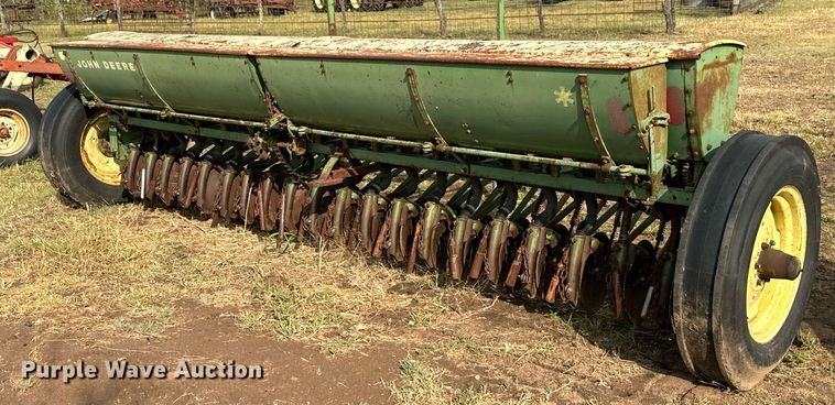 image for item NX9726 John Deere DRA  grain drill