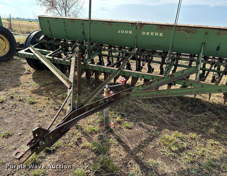 image for item NX9726 John Deere DRA  grain drill