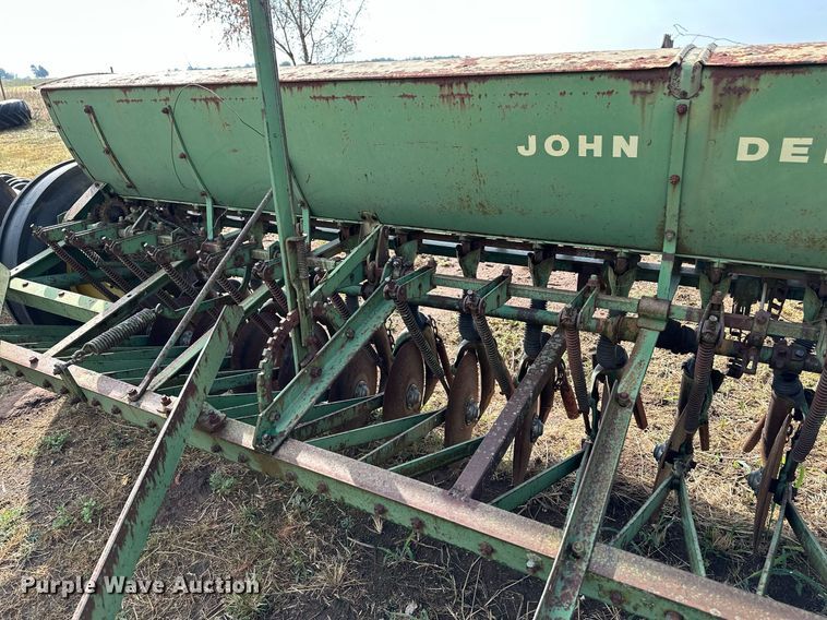 image for item NX9726 John Deere DRA  grain drill