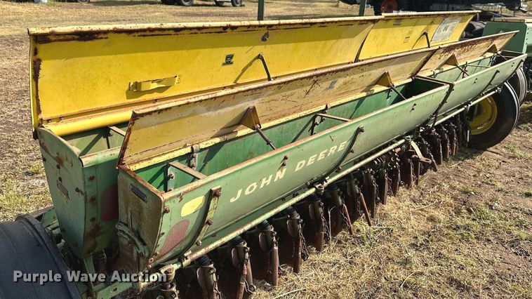 image for item NX9726 John Deere DRA  grain drill