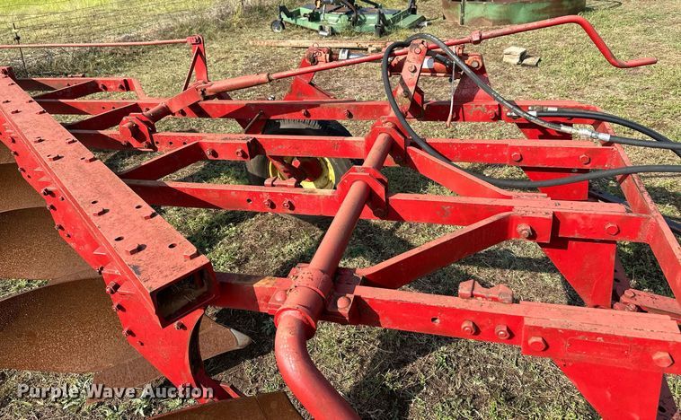 image for item NX9728 Massey Ferguson 84  plow