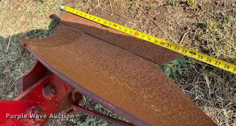 image for item NX9728 Massey Ferguson 84  plow