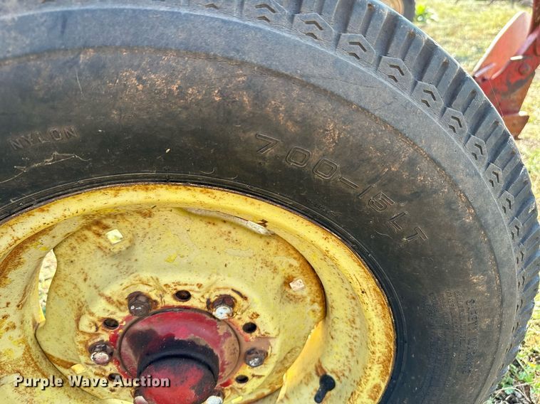 image for item NX9728 Massey Ferguson 84  plow