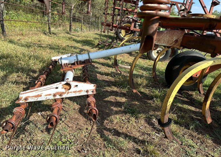 image for item NX9729 Sunflower  chisel