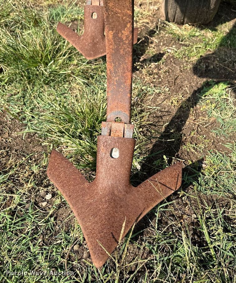 image for item NX9730 Kent Series IV  field cultivator