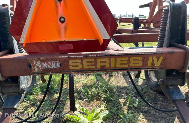 image for item NX9730 Kent Series IV  field cultivator