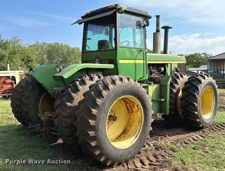 image for item NX9731 1977 John Deere 8430  4WD tractor