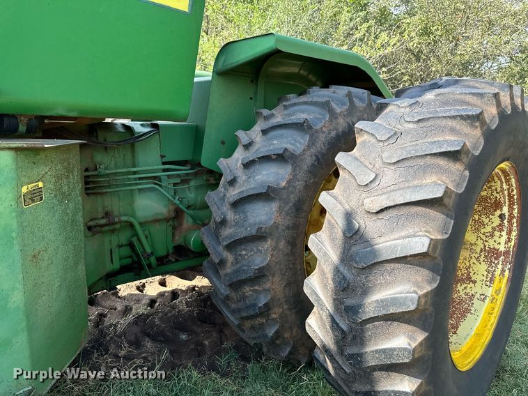 image for item NX9731 1977 John Deere 8430  4WD tractor