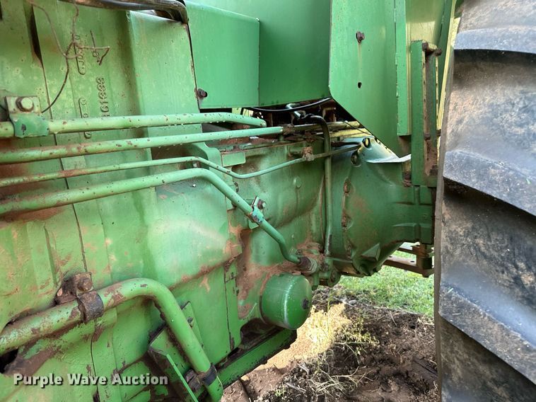 image for item NX9731 1977 John Deere 8430  4WD tractor