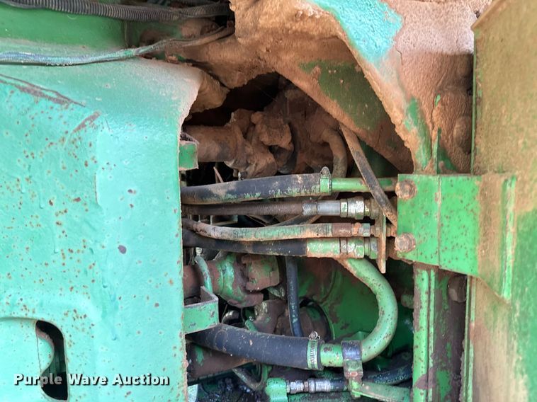 image for item NX9731 1977 John Deere 8430  4WD tractor