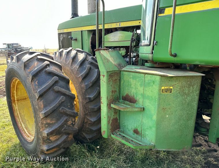 image for item NX9731 1977 John Deere 8430  4WD tractor