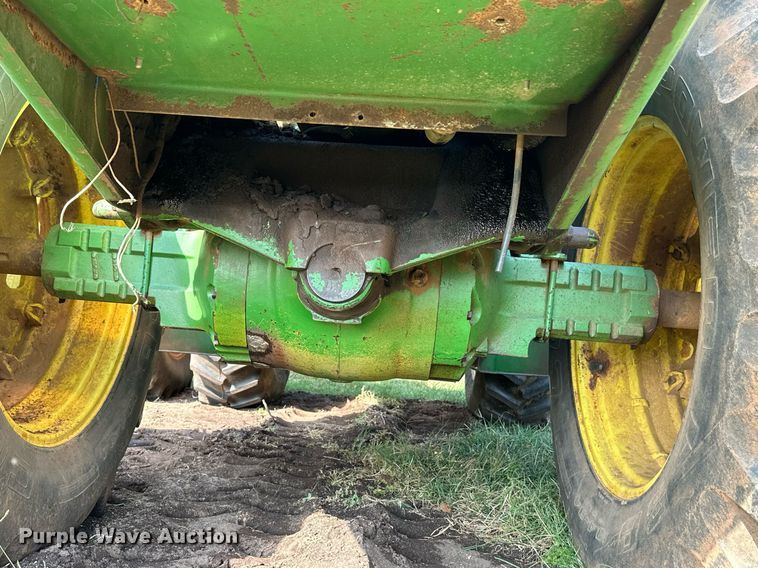 image for item NX9731 1977 John Deere 8430  4WD tractor