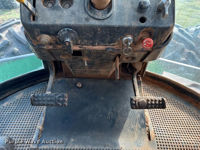 image for item NX9731 1977 John Deere 8430  4WD tractor