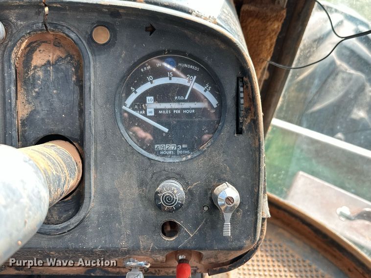 image for item NX9731 1977 John Deere 8430  4WD tractor