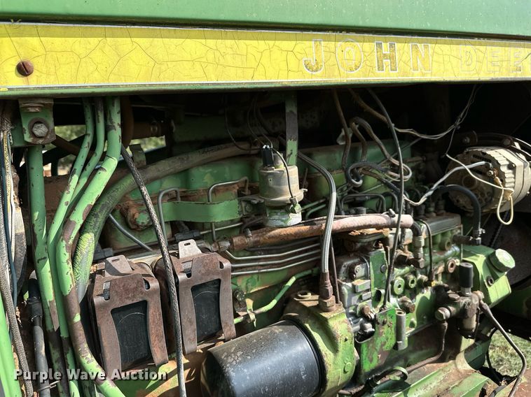 image for item NX9731 1977 John Deere 8430  4WD tractor