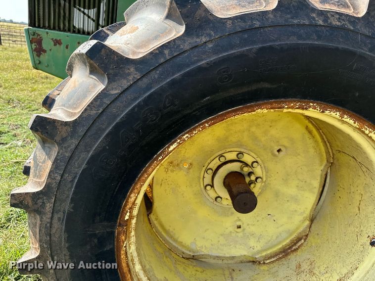 image for item NX9731 1977 John Deere 8430  4WD tractor