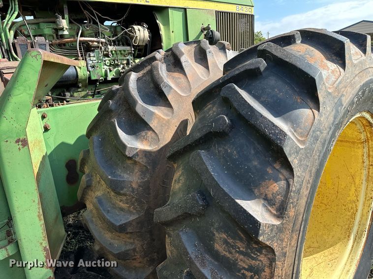 image for item NX9731 1977 John Deere 8430  4WD tractor